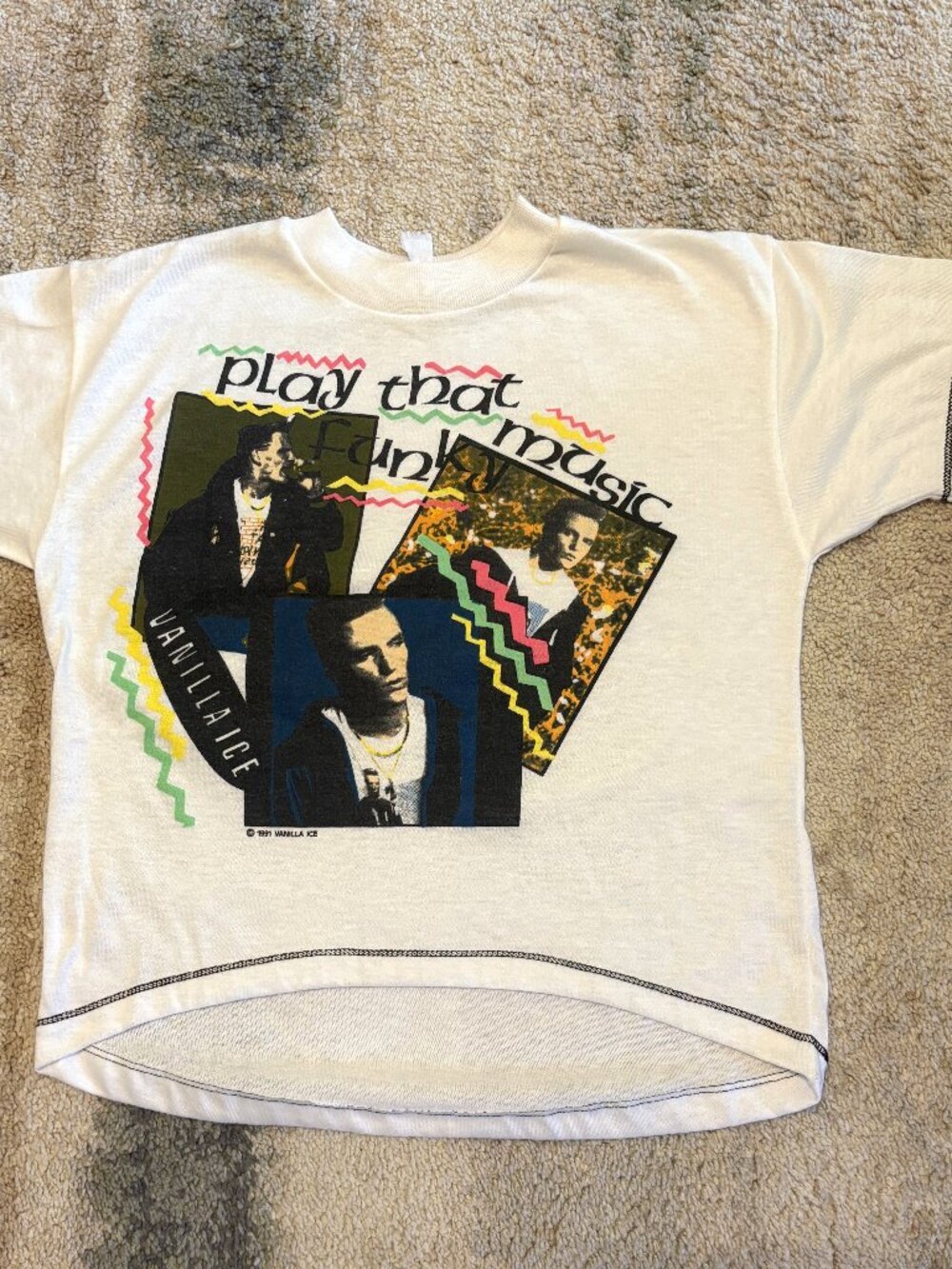 Vintage 1991 VANILLA ICE BAND TEE Size Small/Medium Up for sale one 1991 VANILLA